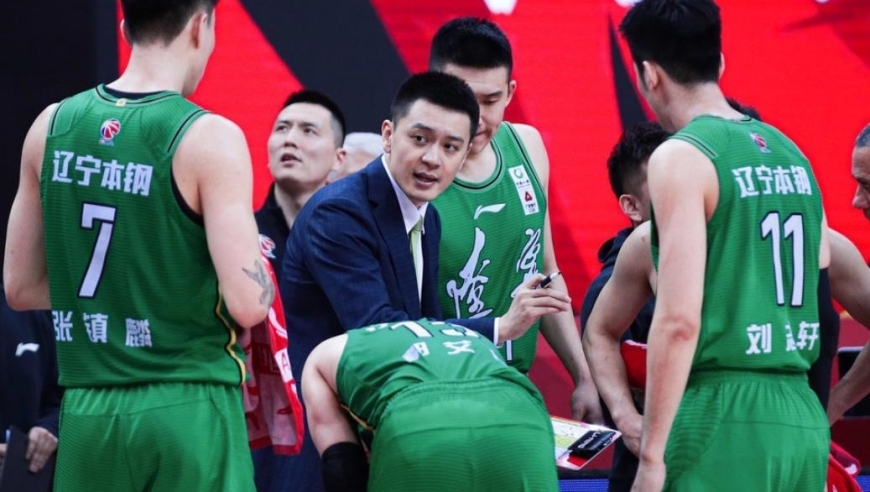 辽宁男篮大换血，八名球员离队，两小将挑内线大梁，实力下滑明显