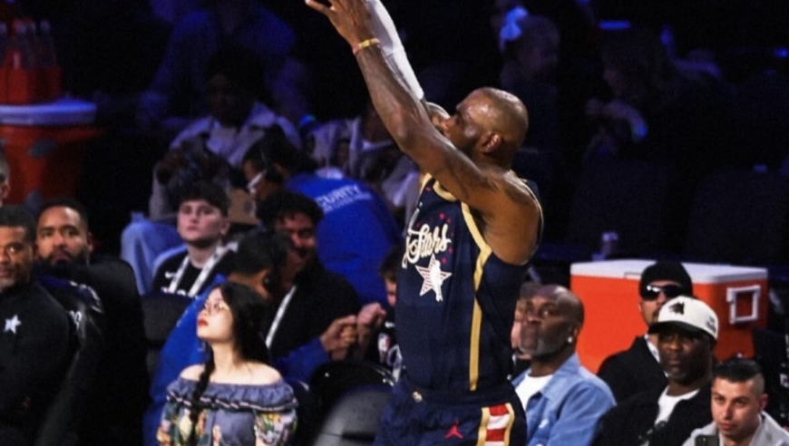 詹姆斯第22次全明星落幕！三节合砍15分7板5助 决赛惨败无缘夺冠