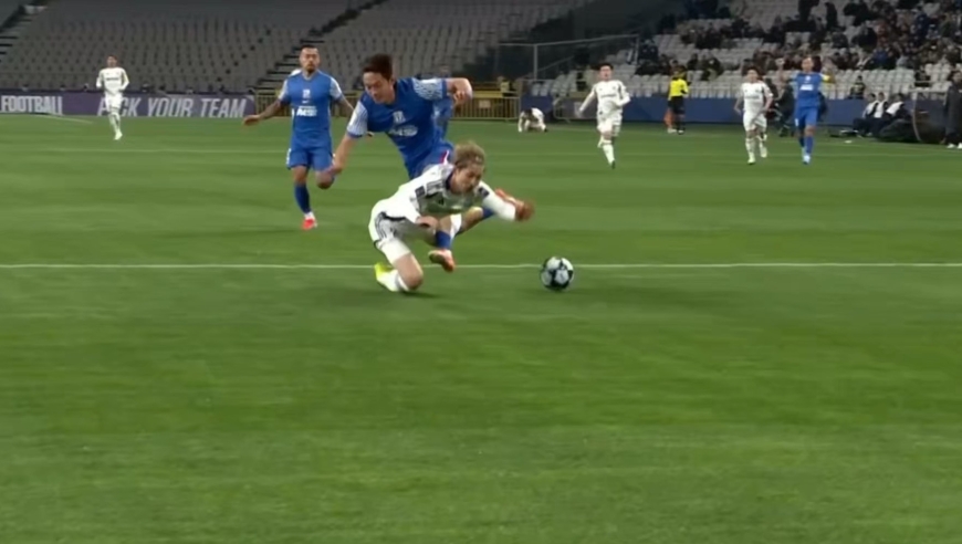 申花亚冠天崩开局！开场30秒就送点，日本劲旅点射命中