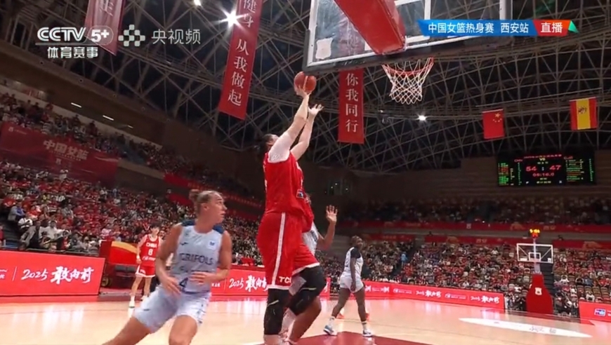 中国女篮90-81赢了！一战评出2大功臣1人拉胯，数据不会说谎