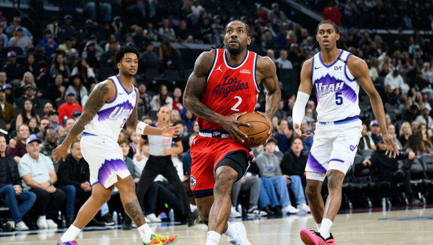 当代乔丹！小卡末节浴血狂砍20分全过程：化身战神统治比赛太疯狂