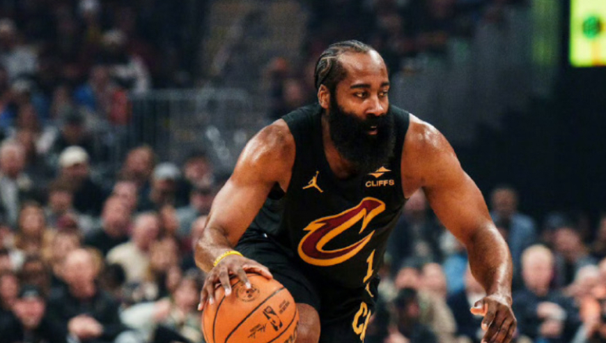 队友不进就自己来！哈登突投一体+送队友快攻接管骑士稳稳压制活塞