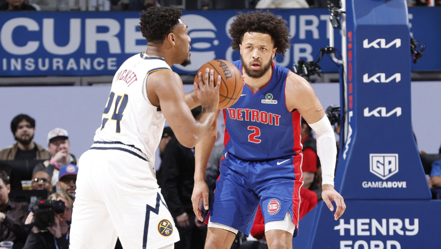 活塞掘金决胜时刻：活塞8罚7中 穆雷故意罚丢篮板争抢失败掘金惜败