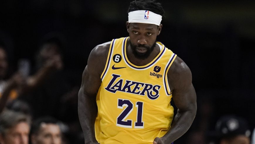 37岁贝弗利被逮捕：涉嫌家暴窒息被指控三级重罪 缴4万美元保释金